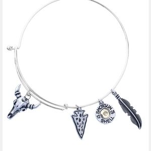 Bracelet bull skull, shotgun ,feather , arrowhead